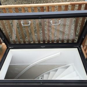 Hinged opening skylight - Skyhatch Manual - Glazing Vision Europe