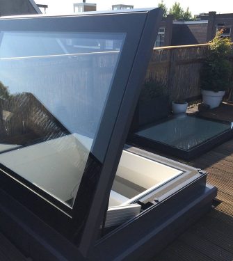 Skyhatch Manual Rooflight - Glazing Vision Europe