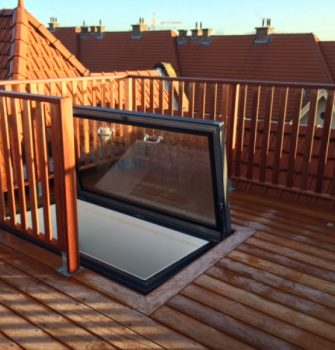 Skyhatch Manual Rooflight - Glazing Vision Europe