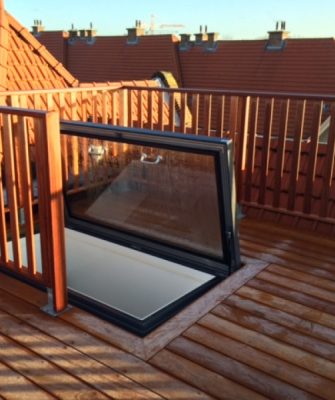 Skyhatch Manual Rooflight - Glazing Vision Europe