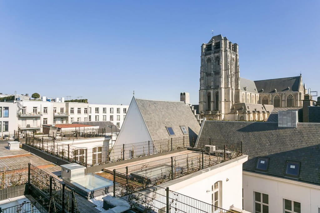 Skydoor electric roof acces hatch roof terrace Antwerp